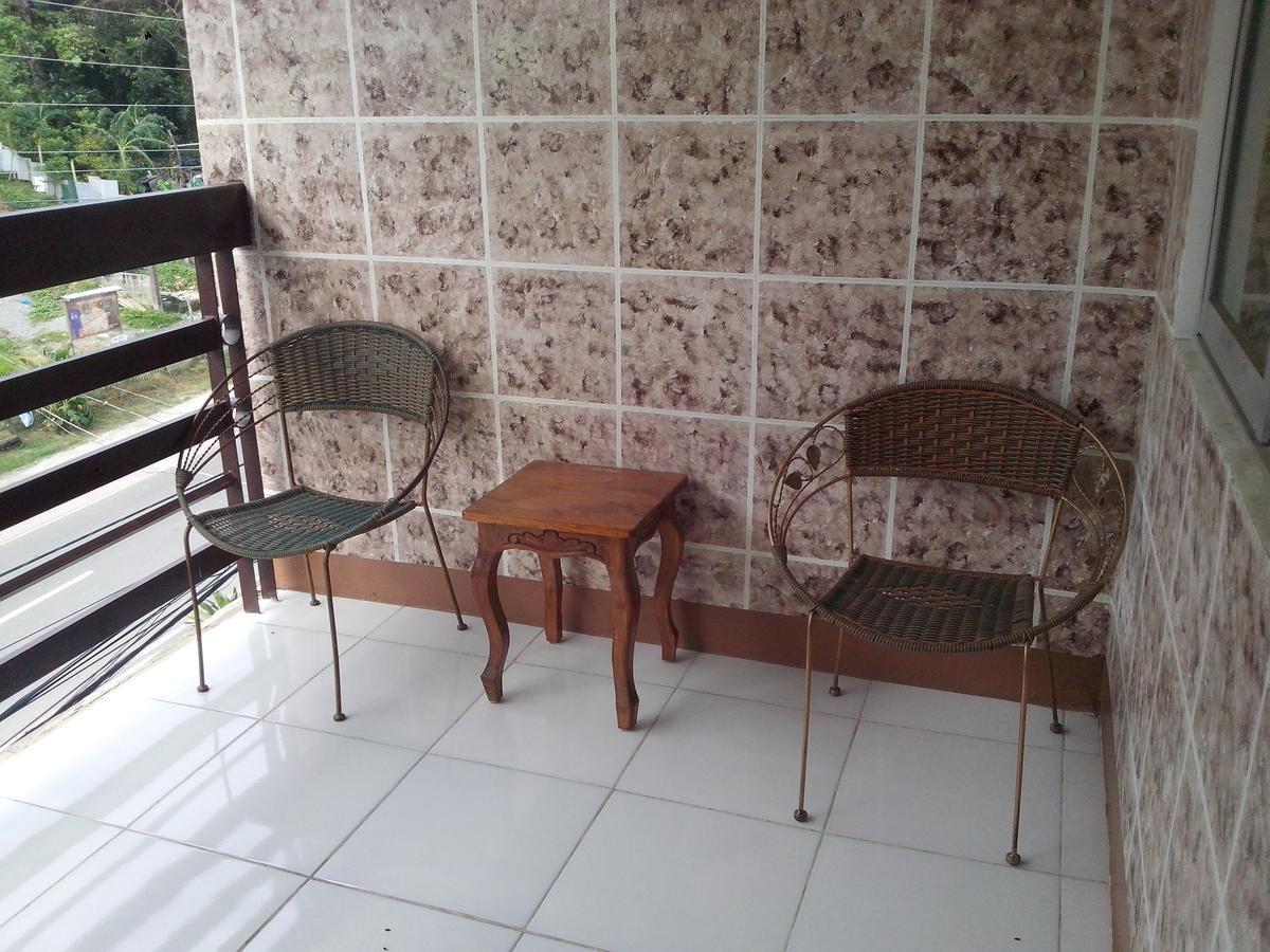 Centillo Travellers Inn Катиклан Екстериор снимка